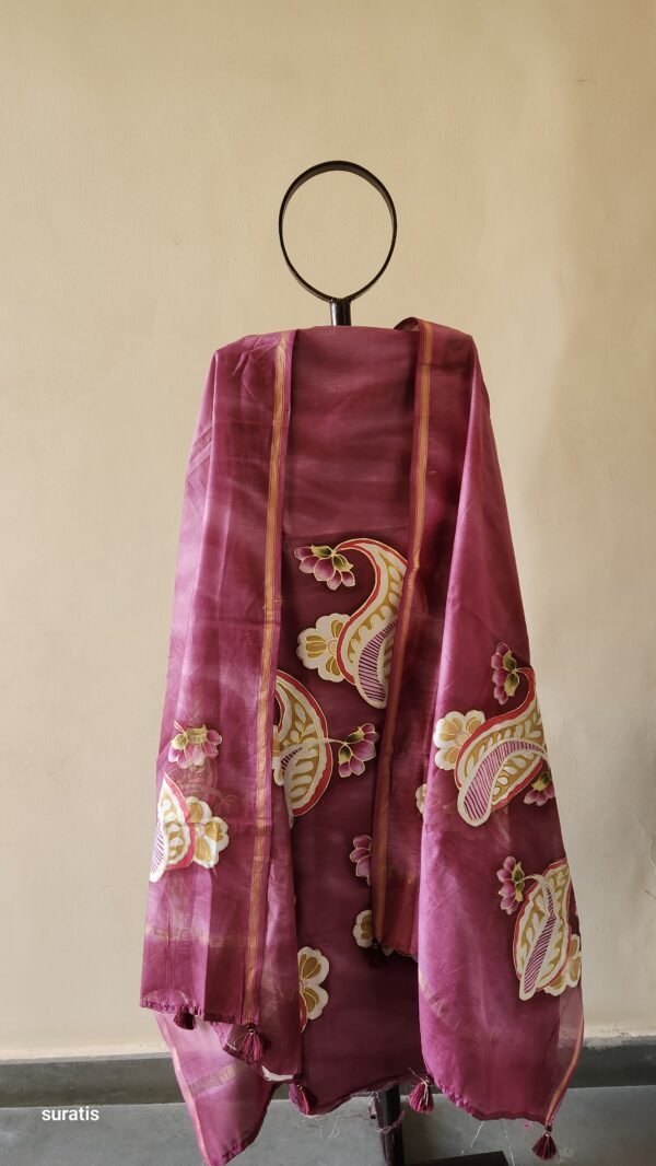 Wine Paisley